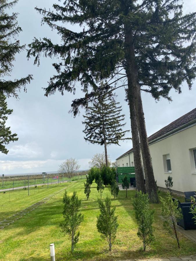 Harol Home & Bike Fertőrákos Eksteriør billede